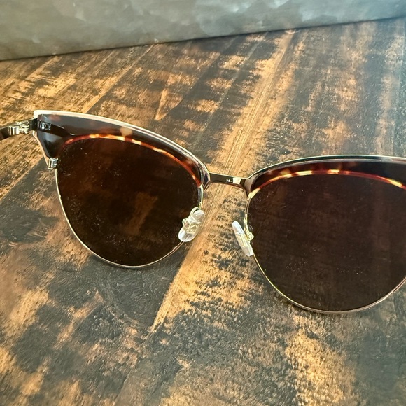 Kate Spade Brown & Gold Tortoise/Cat Eye Sunglasses NWOT - Picture 4 of 9